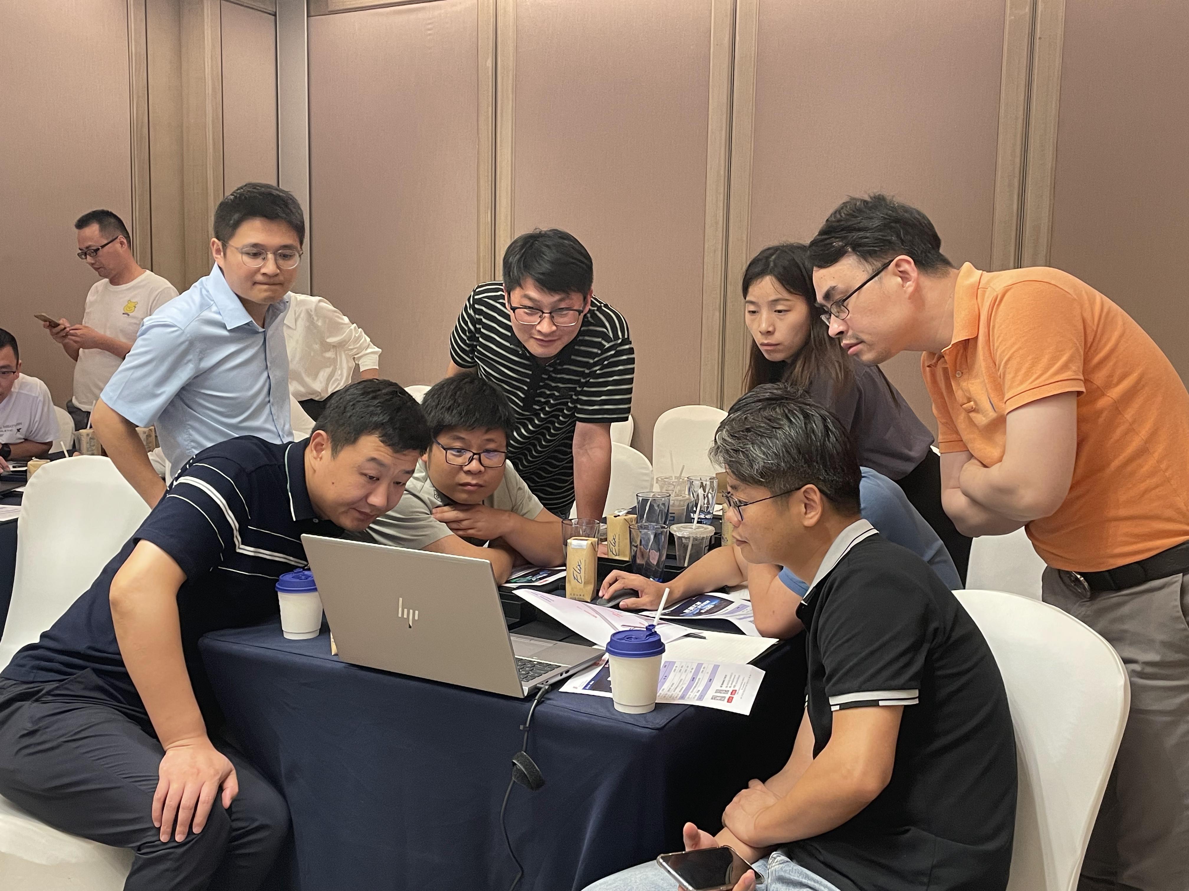 探讨企业数字化转型之路